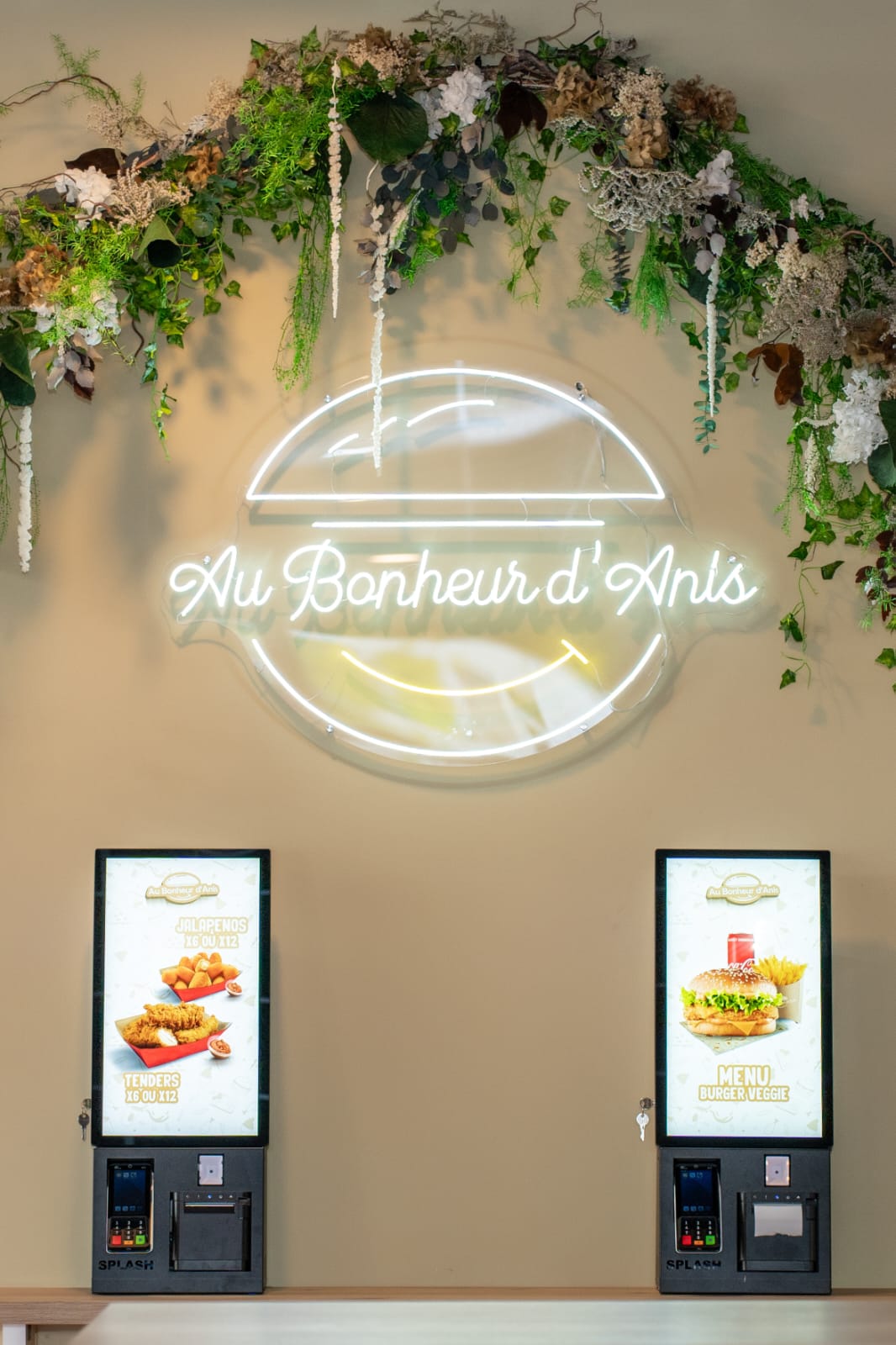 Au Bonheur d'Anis Pau bornes de commandes